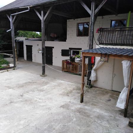 Вилла La Mini Ferme De Maelou Sermaises Экстерьер фото